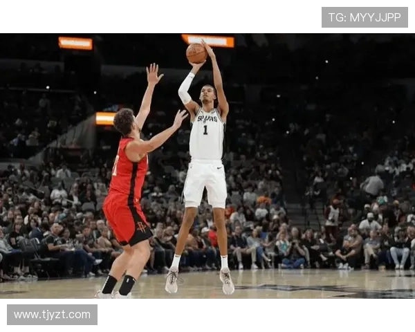 乌度卡盛赞双星成功压制文班亚马